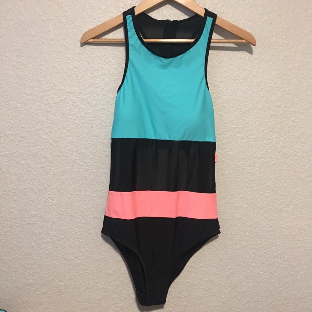 NWT Sporty One Piece Bathing Suit w. Cut Out Back